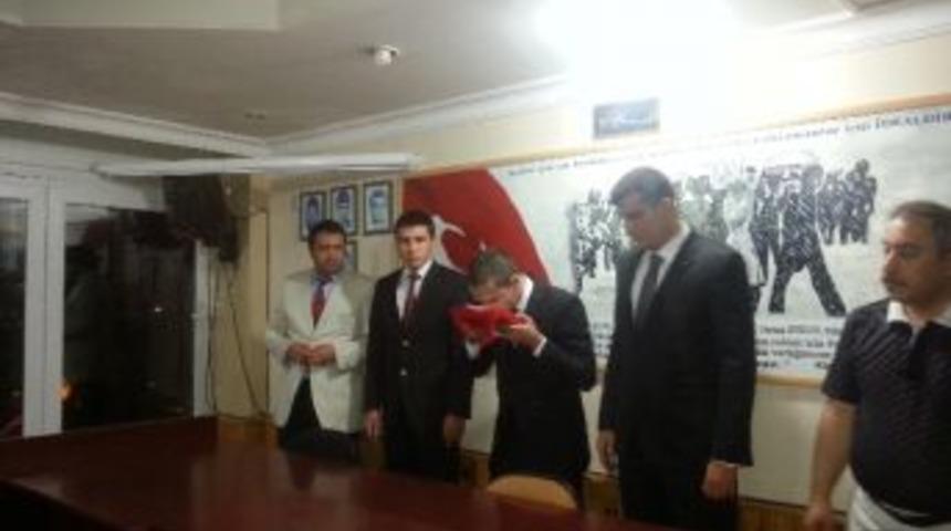 &Uuml;lk&uuml; Ocakları&rsquo;nda Bayrak Değişimi