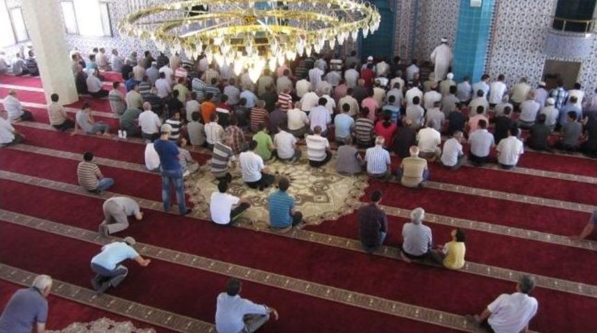 &Ouml;demiş Şeker Camii&rsquo;nde İbadet Başladı