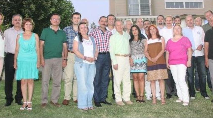 Tarihi Kemeraltı Esnaf Derneği Başkanı İlyas G&ouml;nen;