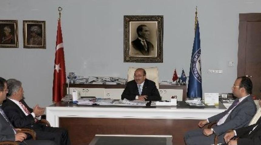 Başbakanlık Uzmanlarından, Başkan G&uuml;mr&uuml;k&ccedil;&uuml;oğlu&rsquo;na Ziyaret