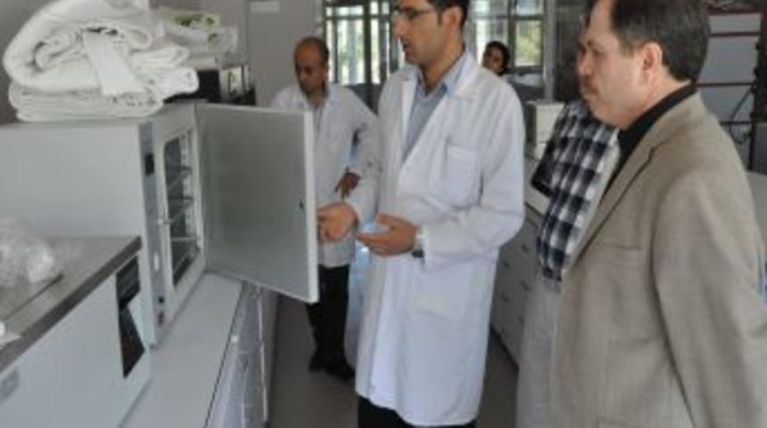 Uşak &Uuml;niversitesi Rekt&ouml;r&uuml; &Ccedil;elik, UBATAM&rsquo;da Incelemelerde Bulundu