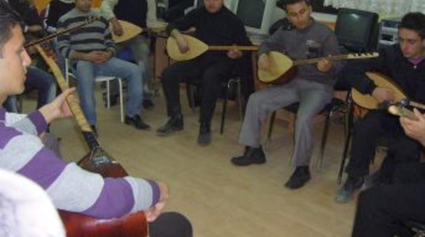 Boğazlıyan Halk Eğitim Merkezi Farklı Branşlarda Kurs Aştı