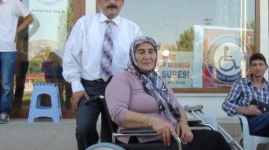 5 Engelliye Tekerlekli Sandalye