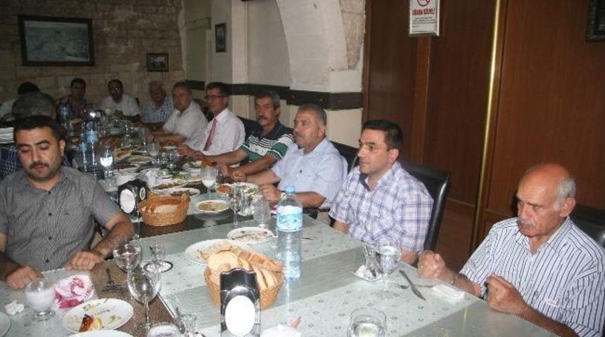 Mhp Belediye Başkan Aday Adayı &Ccedil;elebioğlu, Partilileri İle Yemekte Buluştu