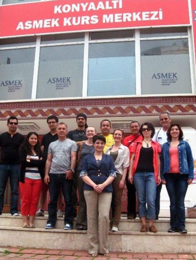 Asmek Kursiyerlerinin Büyük Başarısı