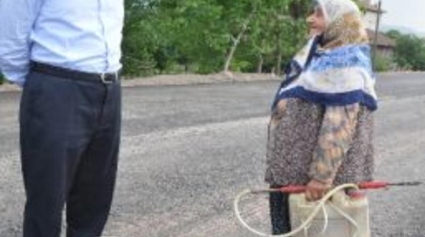 Eşme Yan Yol Asfaltlandı