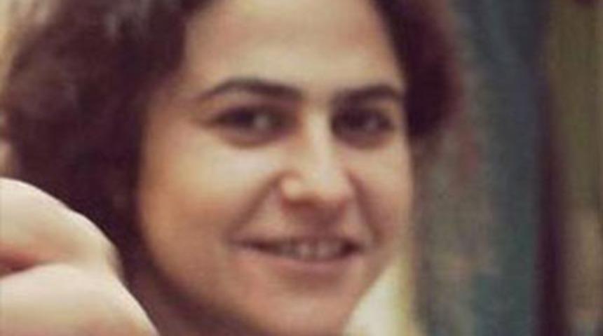 Sevdiği kızı &ouml;ld&uuml;rd&uuml;