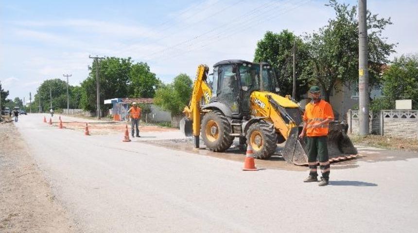 Kartepe'de Yollar İyileştiriliyor