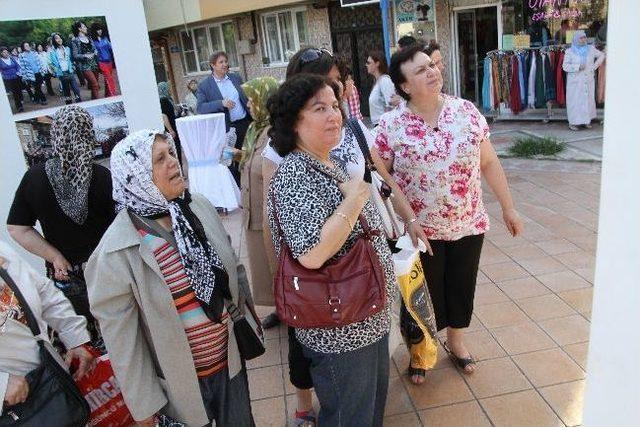 Akhisar Zinde Yaşam Kulübü Fotoğraf Sergisi Açtı