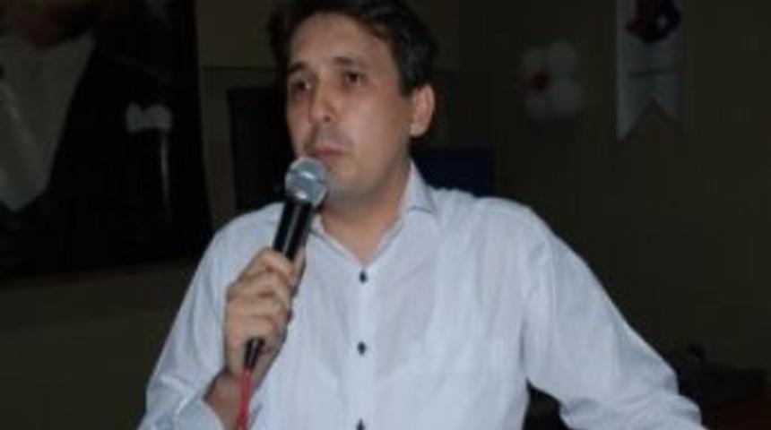 &Ouml;kten: CHP aynı rol&uuml; &uuml;stlendi