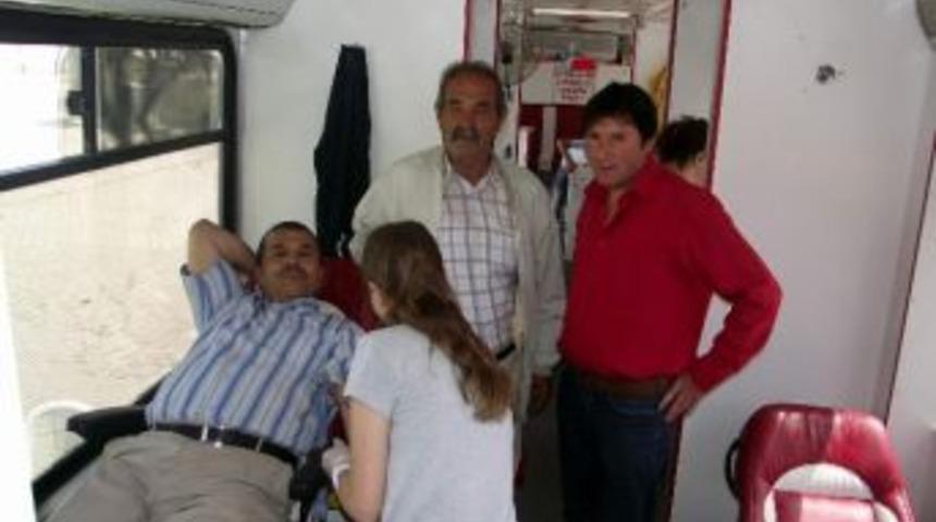 Gemerek&rsquo;te Kızılay Kan Topladı