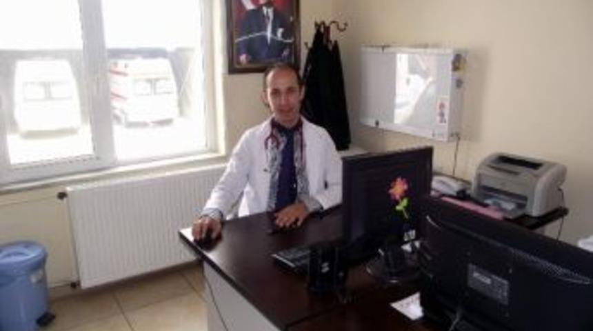 Gemerek Devlet Hastanesi&rsquo;nin Fedak&acirc;r Doktoru