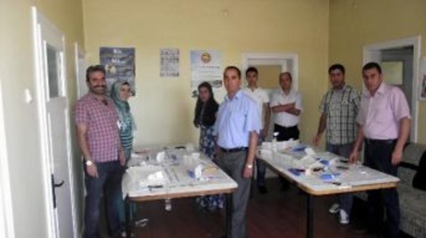 Model U&ccedil;ak Kursu Kursiyerlerine Sertifikaları Verildi