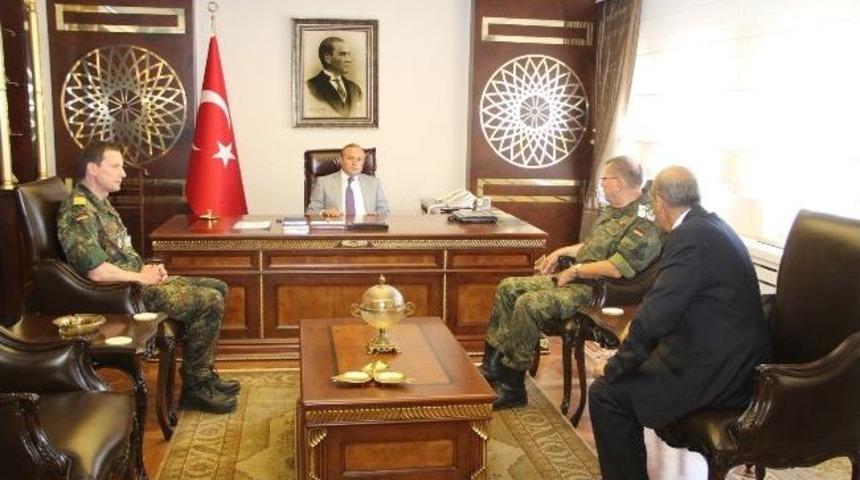 Almanlarda N&ouml;bet Değişimi