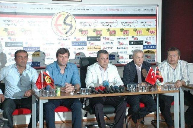 Ertuğrul Sağlam Eskişehirspor’da