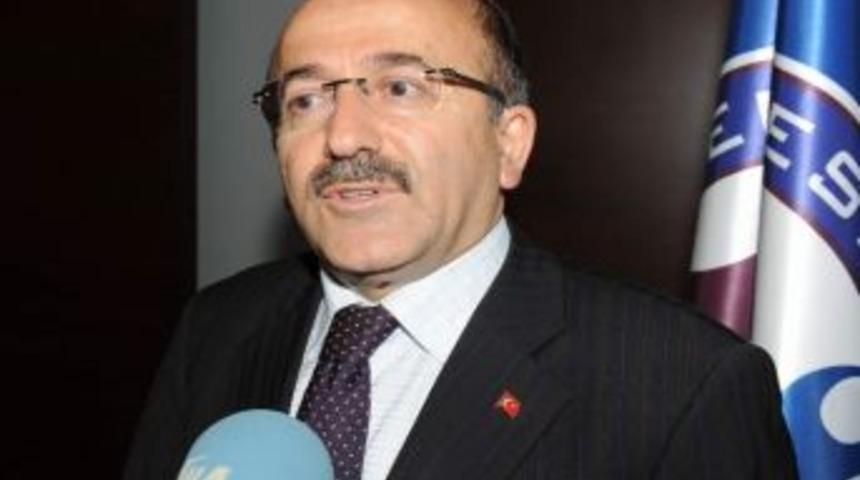 Başkan G&uuml;mr&uuml;k&ccedil;&uuml;oğlu, "tff Trabzonspor Hakkını Teslim Etmelidir"