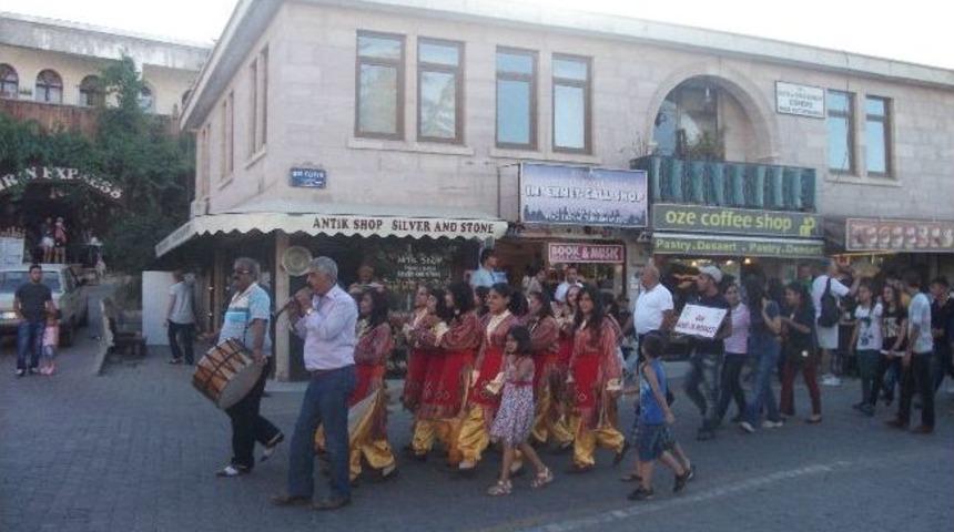 Gençlik Merkezleri Arası Halk Oyunları Yarışmasında Kozanlı Öğrenciler Ödül İle Döndü
