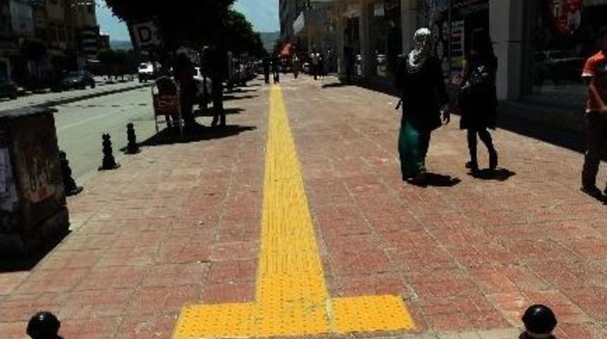 Van&rsquo;ın Kaldırımları Engellilere İ&ccedil;in Uygun Hale Getiriliyor