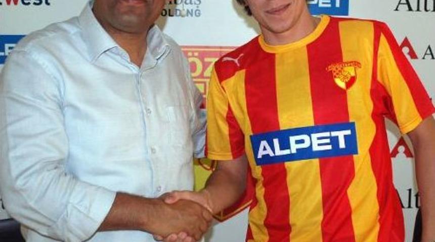 G&ouml;ztepe, Furkan Alakmak'ı Renklerine Kattı