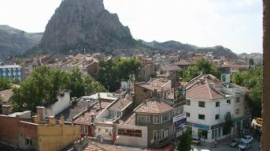 Afyonkarahisar&rsquo;da 33 Dereceyi G&ouml;steren Aşırı Sıcaklar Bunaltıyor