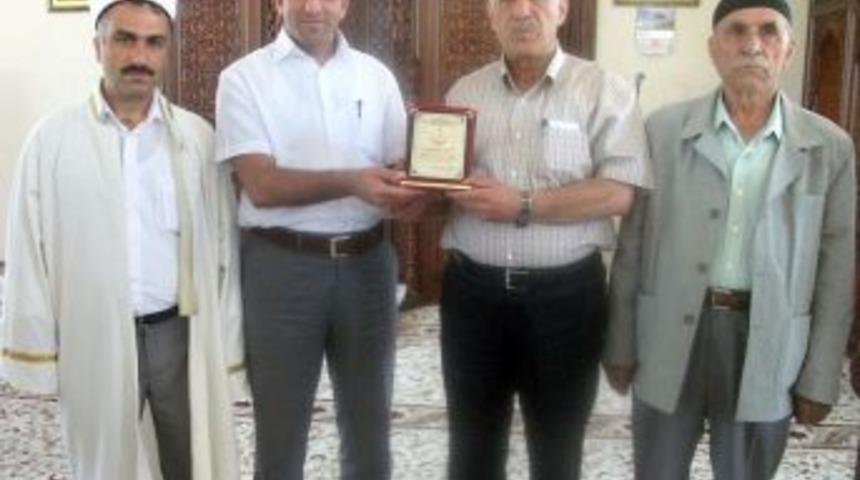 Hayırsever Işadamı, Vefat Eden Oğlu Adına Mescit Yaptı