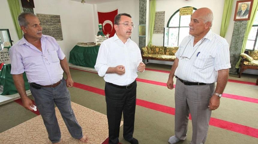 Başkan &Ouml;zt&uuml;rk, Bilal-i Habeş'in Makamını Ziyaret Etti