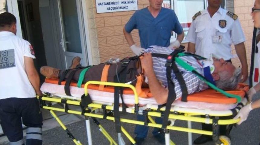 Otomobil Motosiklete &Ccedil;arptı: 1 Yaralı