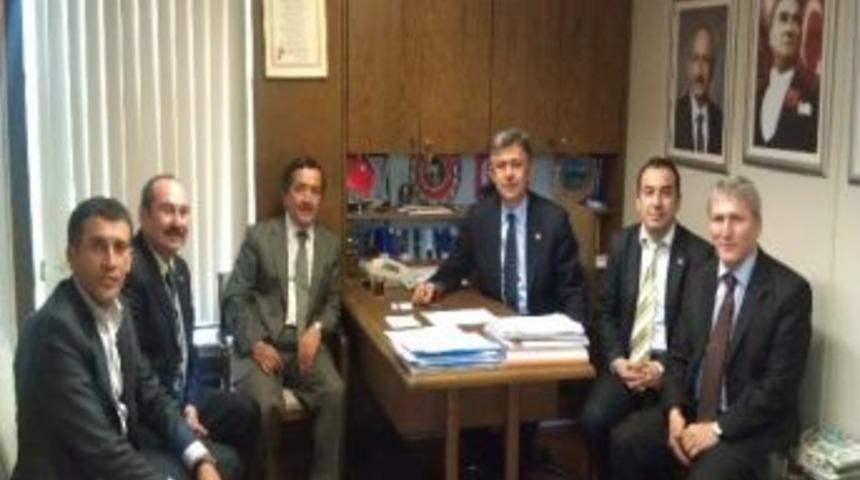 Zondef Başkan Ve Y&ouml;neticileri Ali İhsan K&ouml;kt&uuml;rk'&uuml; Ziyaret Etti