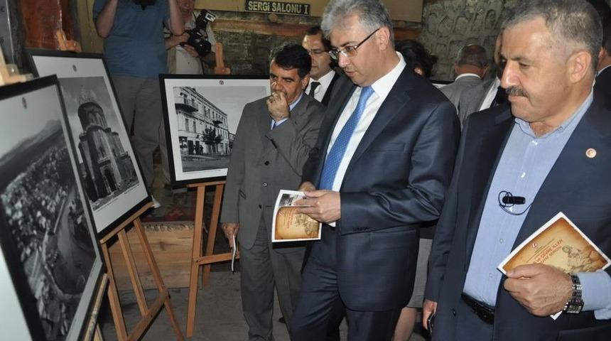 Basın Yayın Ve Enfomasyon Kars&rsquo;ta Resim Sergisi A&ccedil;tı