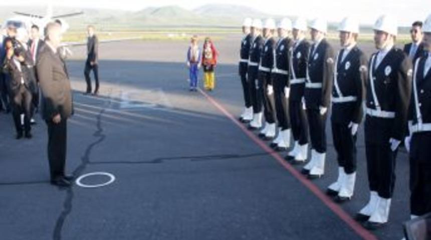 Bakan Yıldırım: BTK&rsquo;da Ilk Rayın Kaynağını Yarın Yapıyoruz