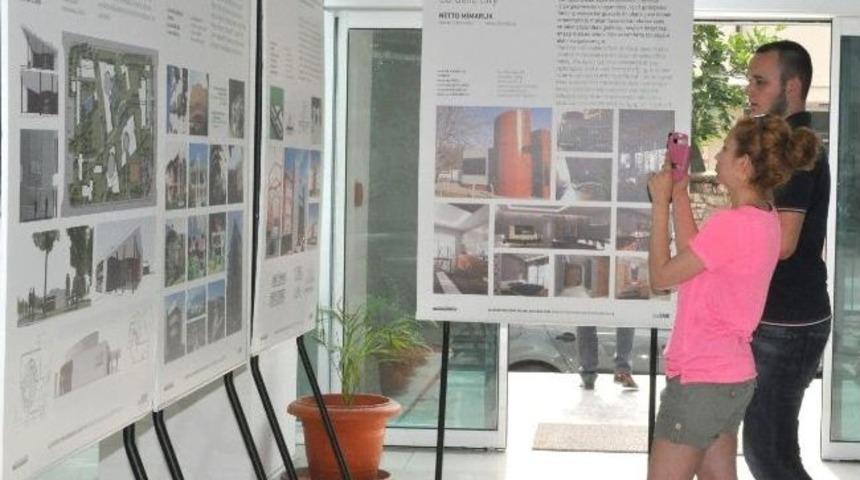 İz&uuml; Sanat Galerisinde &ldquo;koleksiyon / İzmir Smd Mimarları Ağırlıyor&rdquo; Sergisi A&ccedil;ıldı