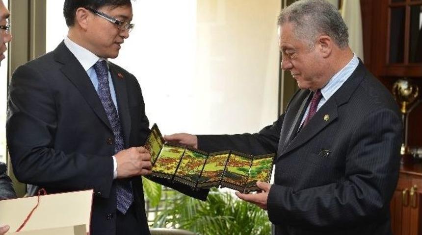 İzmir&rsquo;de Başkonsolosluk A&ccedil;acaklar