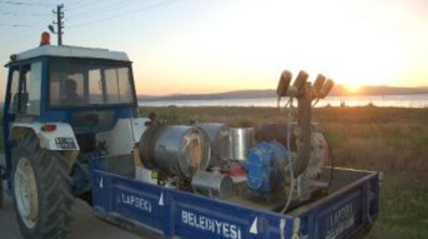 Lapseki Belediyesi Sokakları İla&ccedil;lıyor