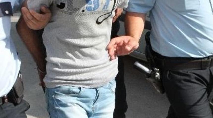 Hırsız 3 Lira &Ccedil;aldı