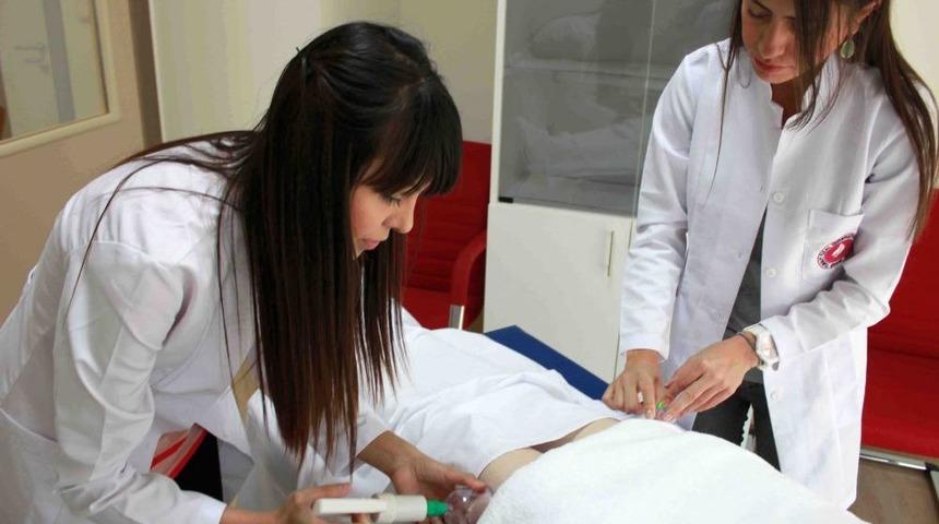 Turgut &Ouml;zal &Uuml;niversitesi, Hemşirelik B&ouml;l&uuml;m&uuml;ne Tam Burslu &Ouml;ğrenci Alacak