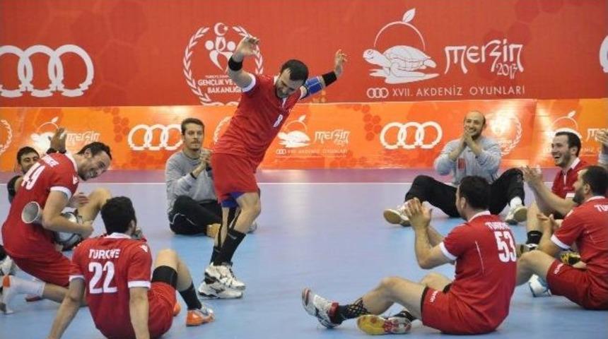 Hentbol Milli Takımında Yarı Final Sevinci