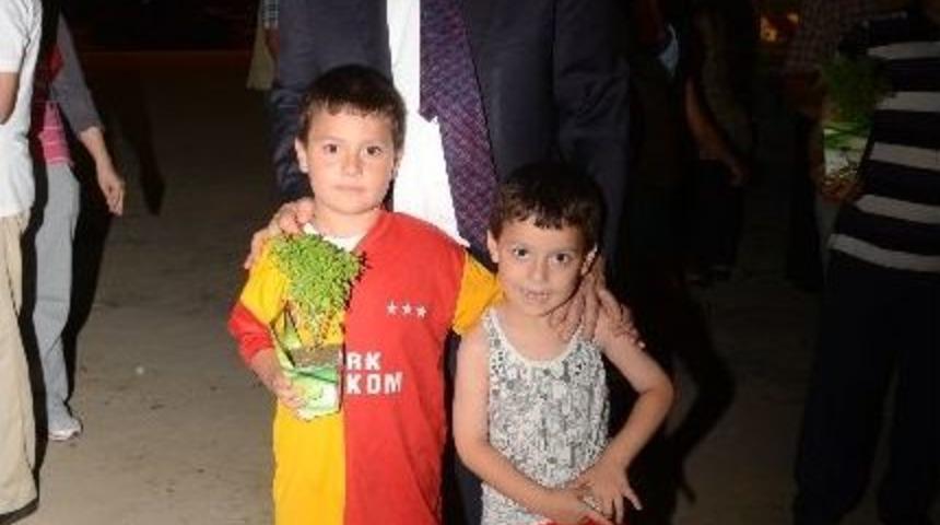 Başkan Zolan Vatandaşlara Binlerce Fesleğen Dağıttı