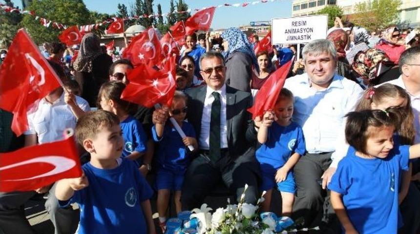 Yaz Spor Okullarına G&ouml;rkemli A&ccedil;ılış