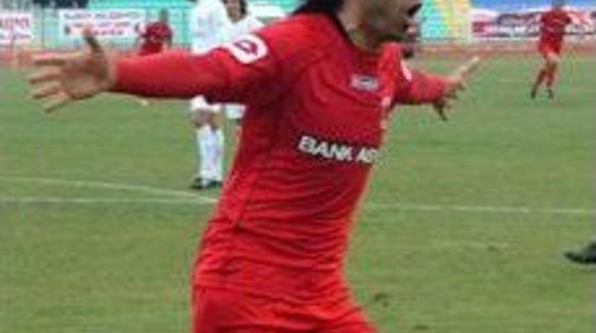 Efsane Kaptan Abdi, Tki Tavşanlı Linyitspor'dan Ayrılıyor