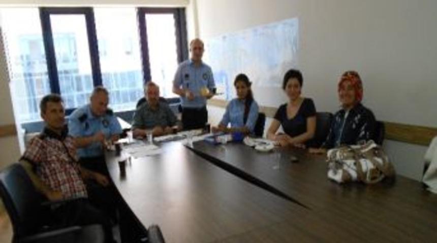 Hayvanseverlerden Zabıtaya Ziyaret