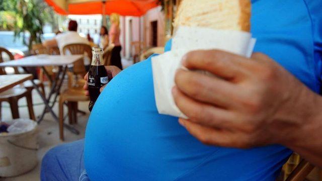 Karın Bölgesinde Yağlanmaya Karşı Ara Öğün Şart