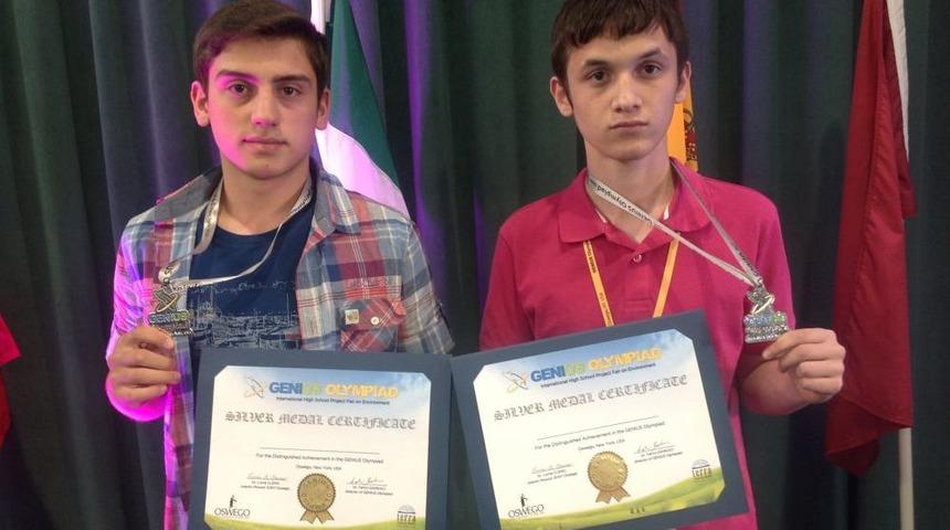 'Tavuk Tüyünden Isı Yalıtım Projesi' Feza Koleji'ne Dünya 2.'liği Getirdi