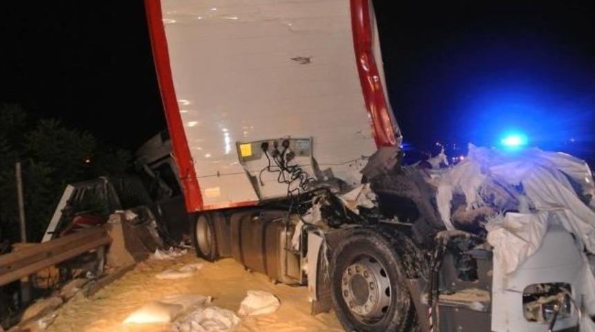 Tag Otoyolu&rsquo;nda Zincirleme Trafik Kazası