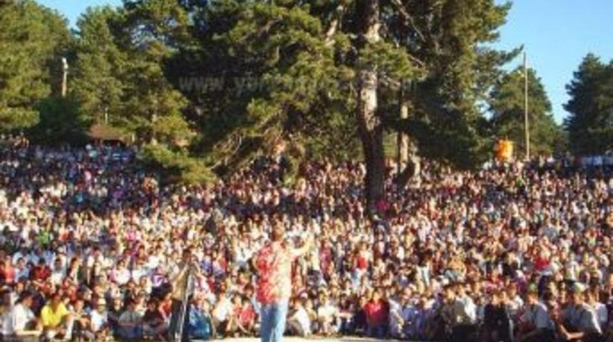 Keles Kocayayla Şenlikleri Bir &Ccedil;ok &Uuml;nl&uuml; Ismi Ağırlayacak