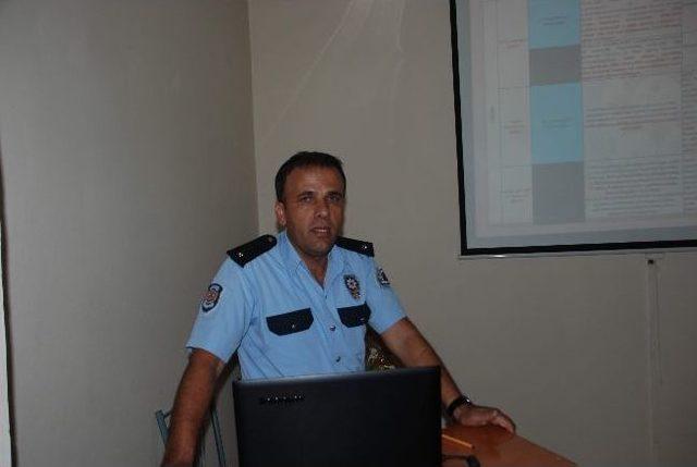 Besni’de Trafik Güvenliği Bilgilendirme Toplantısı Yapıldı