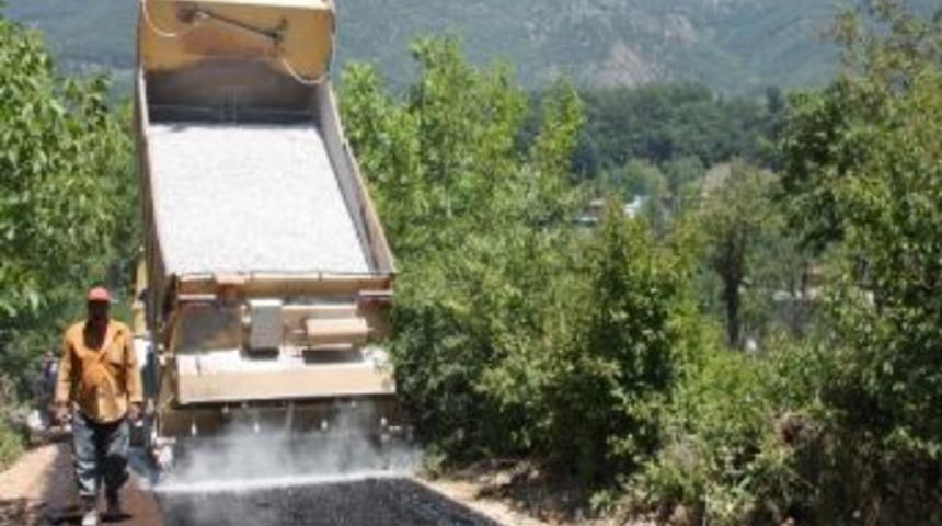 Gemlik'te K&ouml;y Yolları Asfaltlanıyor