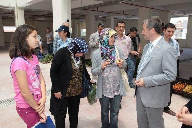 Organik Ürünlerin Satıldığı Şahinbey Köy Pazarı Hizmete Girdi