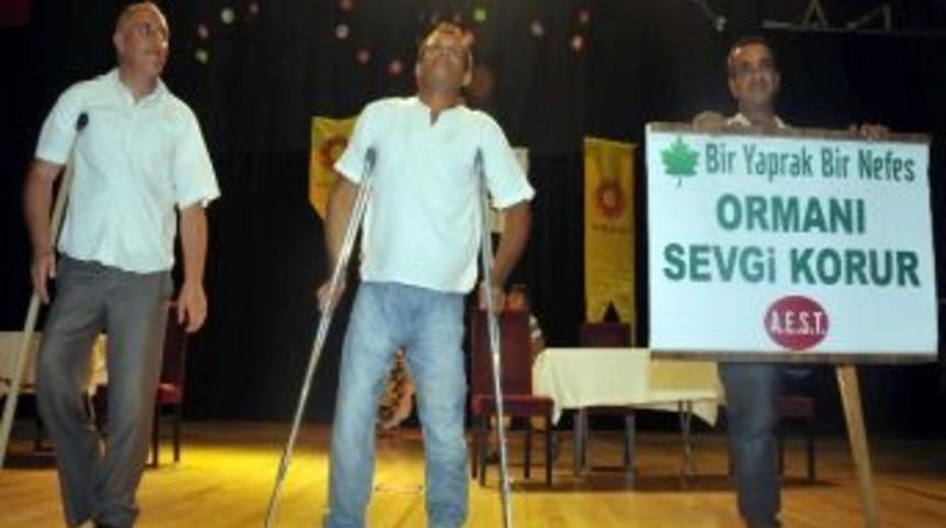 Engelsiz Y&uuml;rekler Sahnede Yıldızlaştı