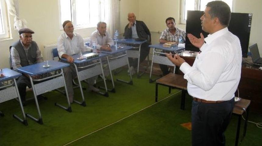Araban&rsquo;da Hacı Adaylarına Seminer Verildi