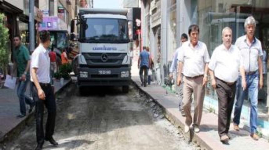 Belediye Başkanı Demirtaş Asfalt &Ccedil;alışmalarını Mercek Altına Aldı